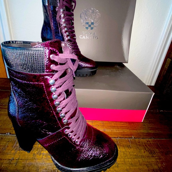 NEW Vince Camuto size 6 zip/lace bootie - Picture 1 of 4